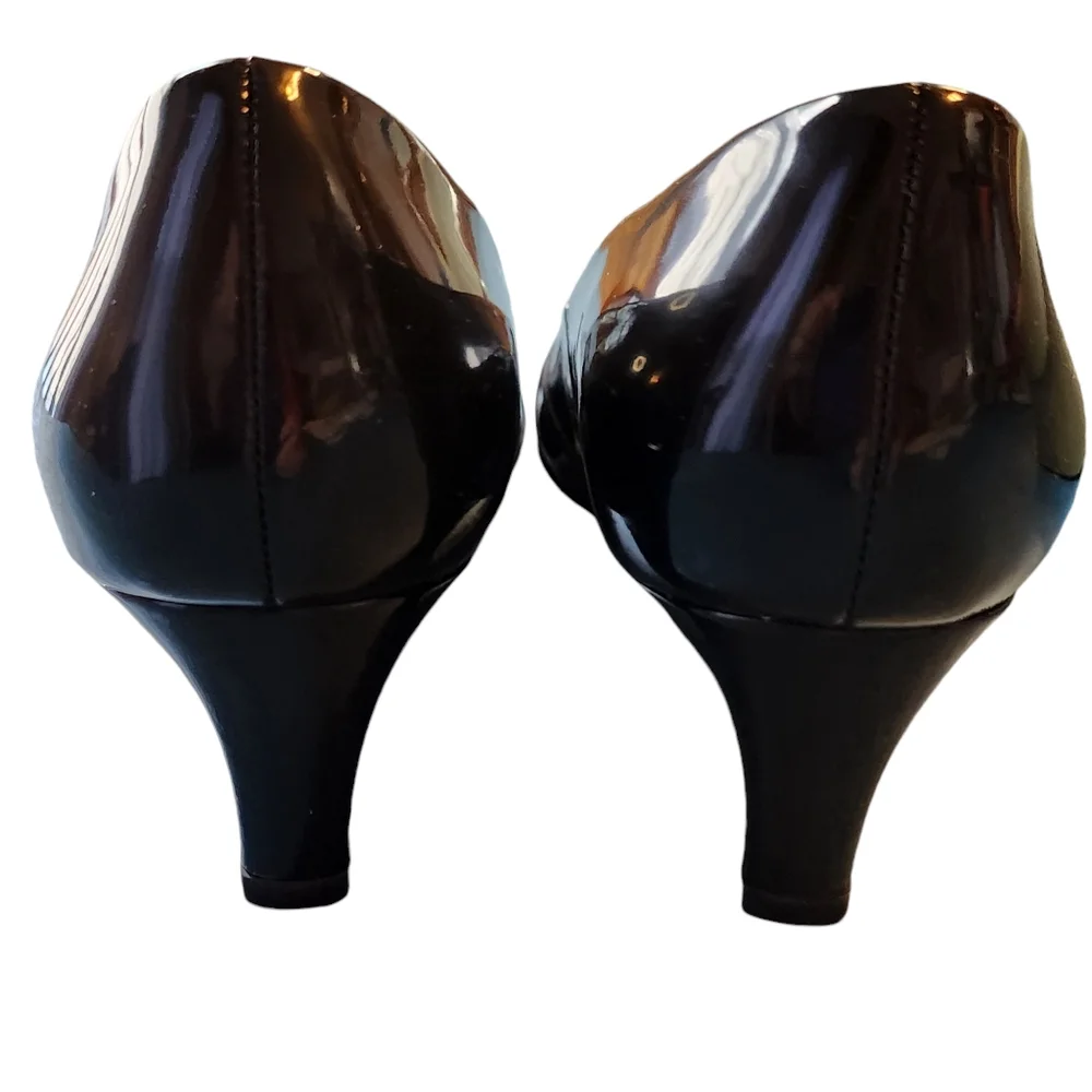 Vintage Selby Molly Black Patent Leather Heels Made in USA Size 8.5B